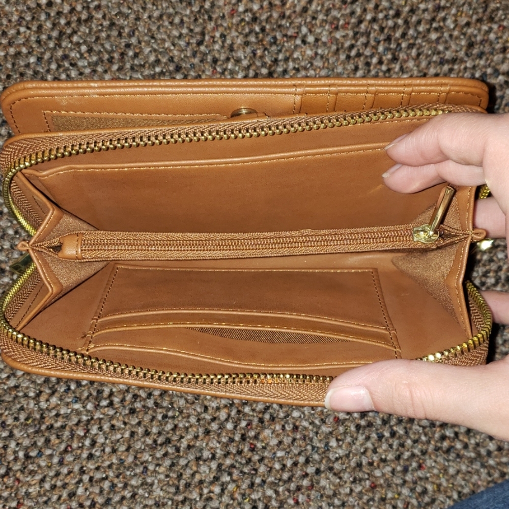 Wallet - Picture 3 of 8